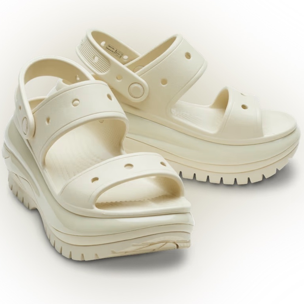 NWT Women’s CROCS Mega Crush Sandals- Bone. Size 11